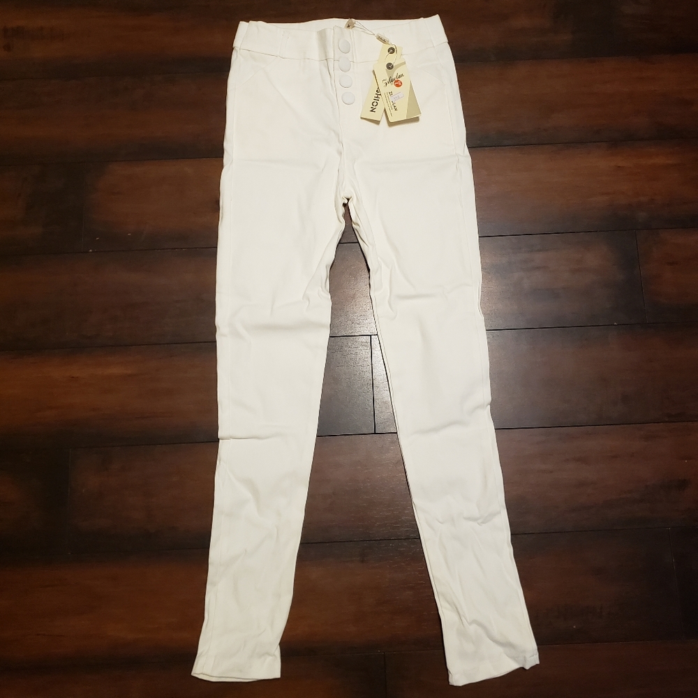 NWT White High Waist Stetchy Jeans